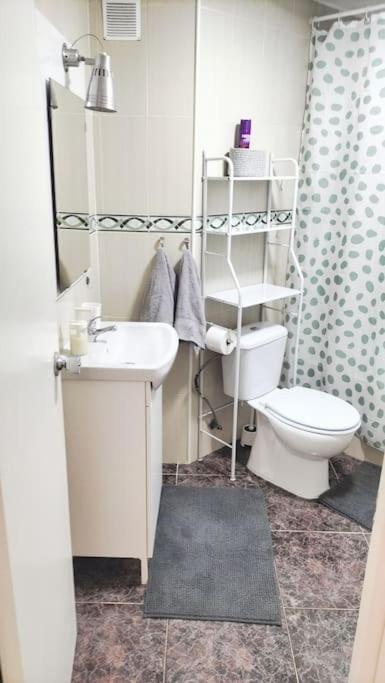 Bonito Apartamento De Dos Dormitorios En El Centro Y Calle San Miguel Torremolinos Bagian luar foto