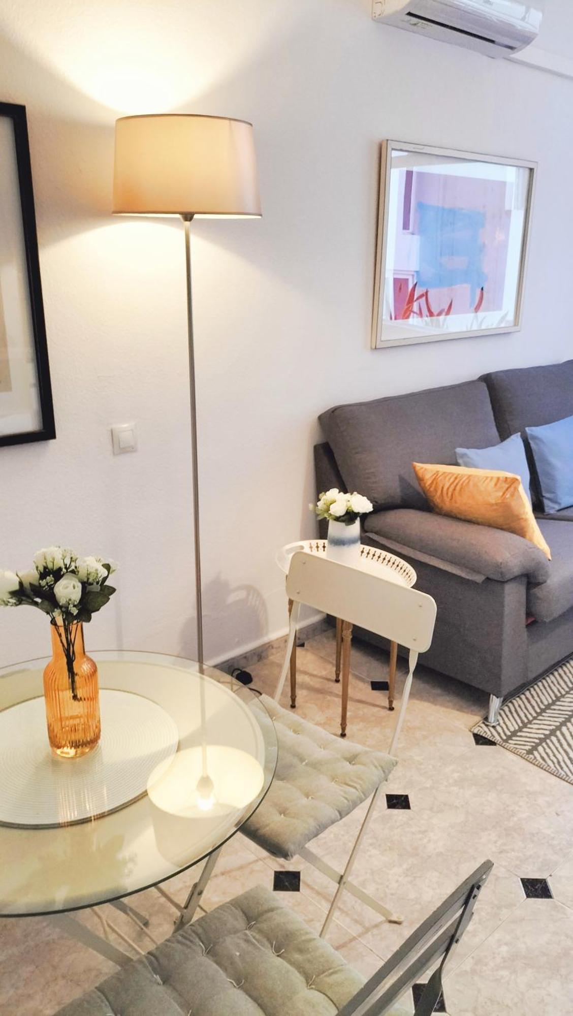 Bonito Apartamento De Dos Dormitorios En El Centro Y Calle San Miguel Torremolinos Bagian luar foto